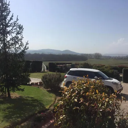 Etruscan Apartment *